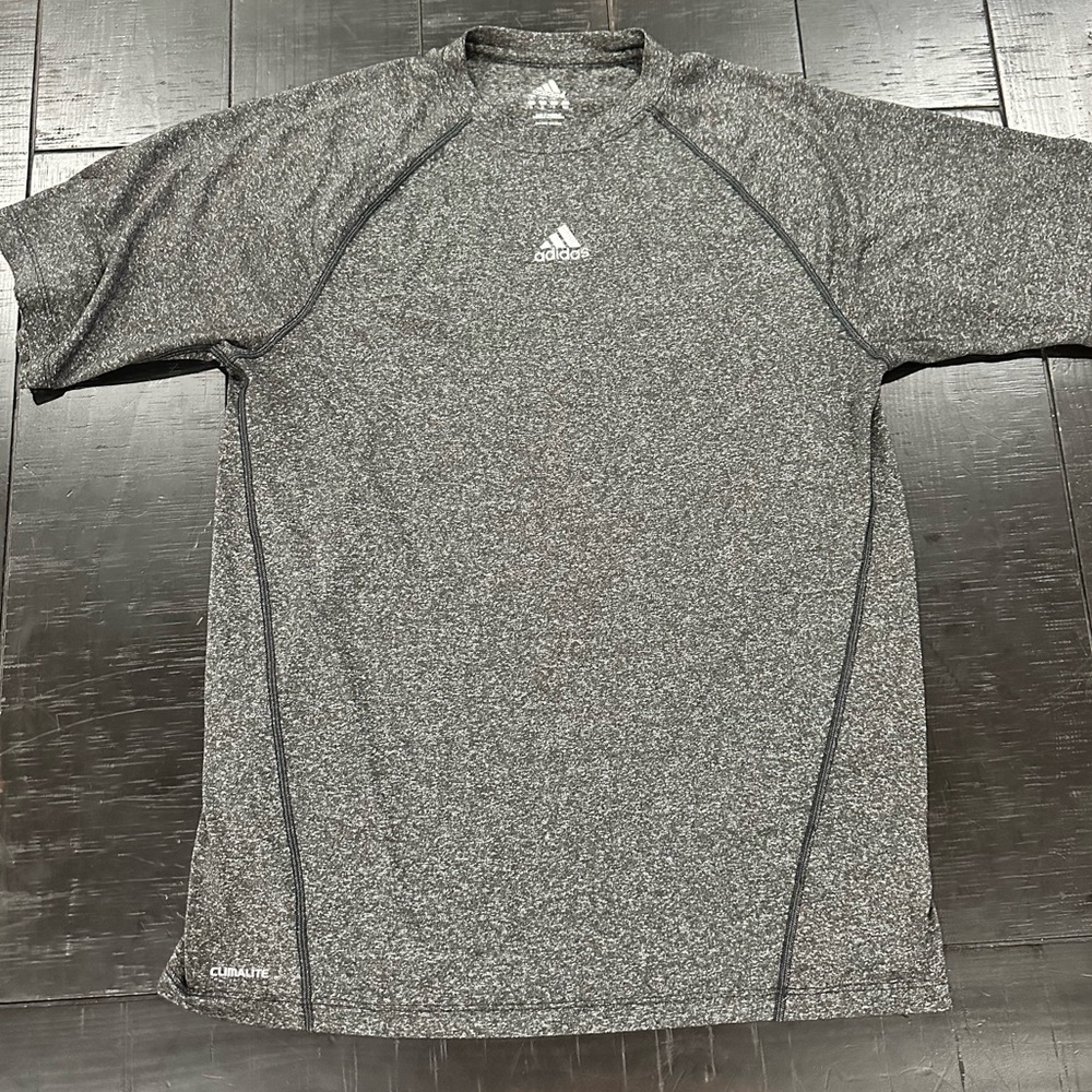 Men’s Size medium. ADIDAS CLIMALITE grey tshirt.